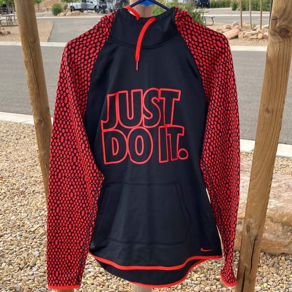 Nike Tops - Nike Hoodie Therma fit Just Do It Black Red Fleece Size Large